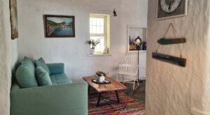 red maisonette Traditional Loukoulos Samos Kampos Marathokampos House Votsalakia Hotel Summer Accommodation samos Airbnb Booking