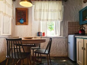 loukoulos red maisonette Traditional Loukoulos Samos Kampos Marathokampos House Votsalakia Hotel Summer Accommodation samos Airbnb Booking