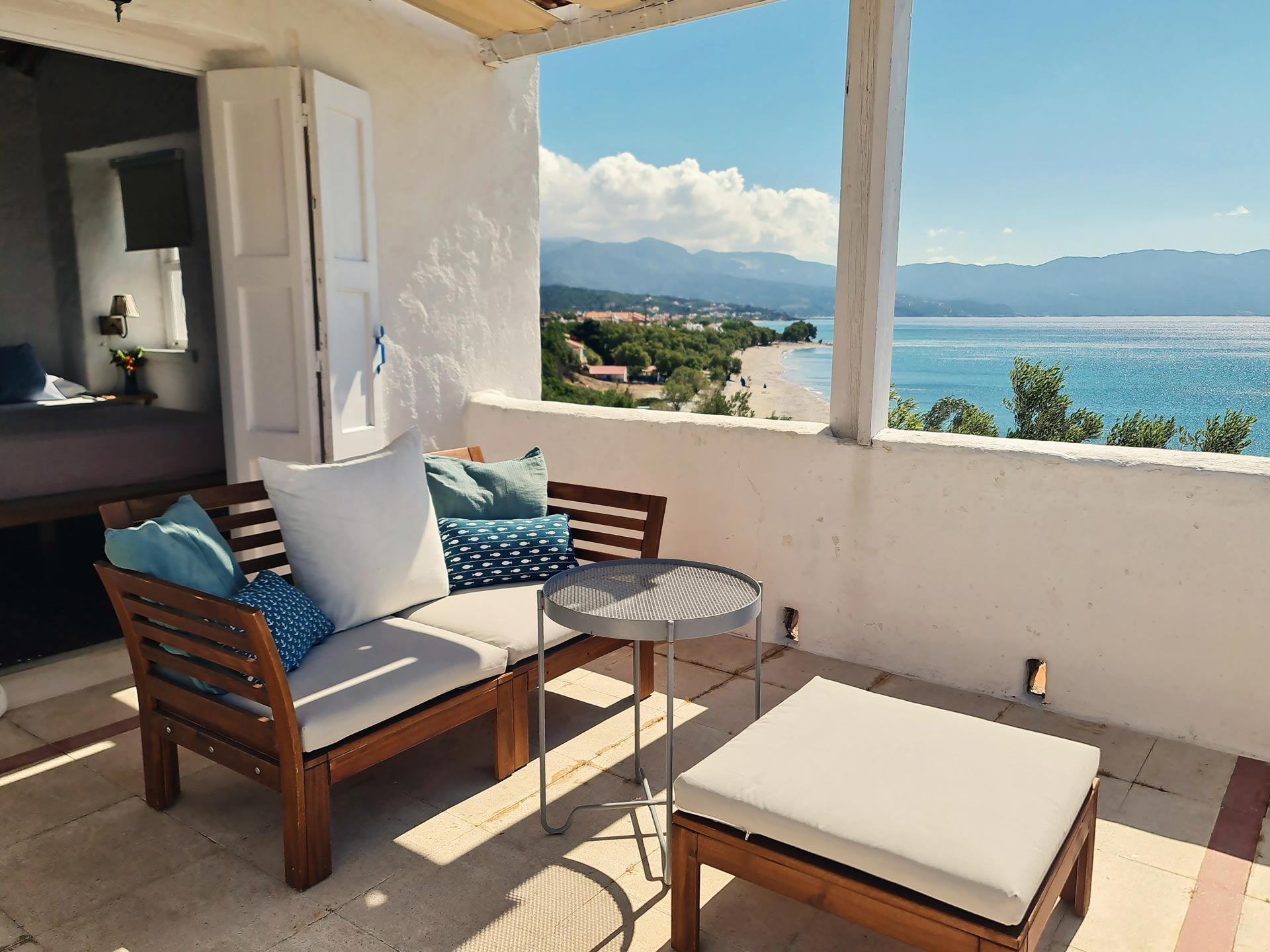 Blue maisonette Traditional Loukoulos Samos Kampos Marathokampos House Votsalakia Hotel Summer Accommodation samos